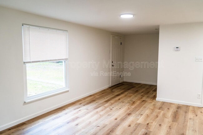 Building Photo - 3715 Sisk Rd NW