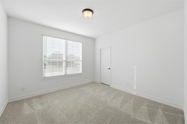 Building Photo - 765 Brozgold Ave