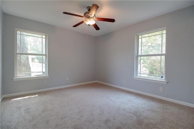 Building Photo - 8115 Claremont Dr