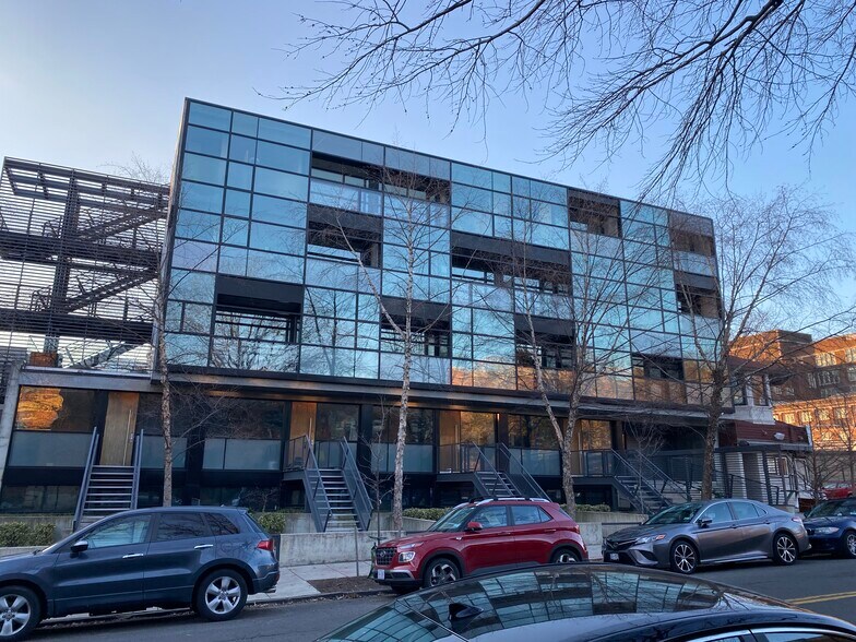 Primary Photo - 2250 11th St NW