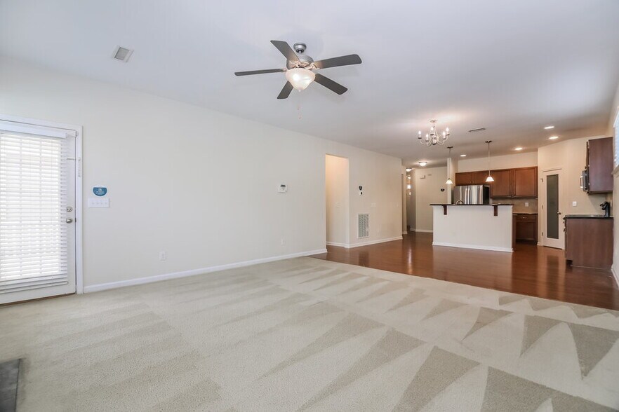 Building Photo - 21 Wensley Ct