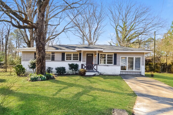 Primary Photo - 207 Polly Reed Rd NE