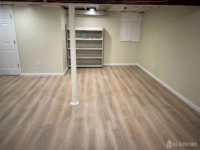 Building Photo - 30 Cypress St