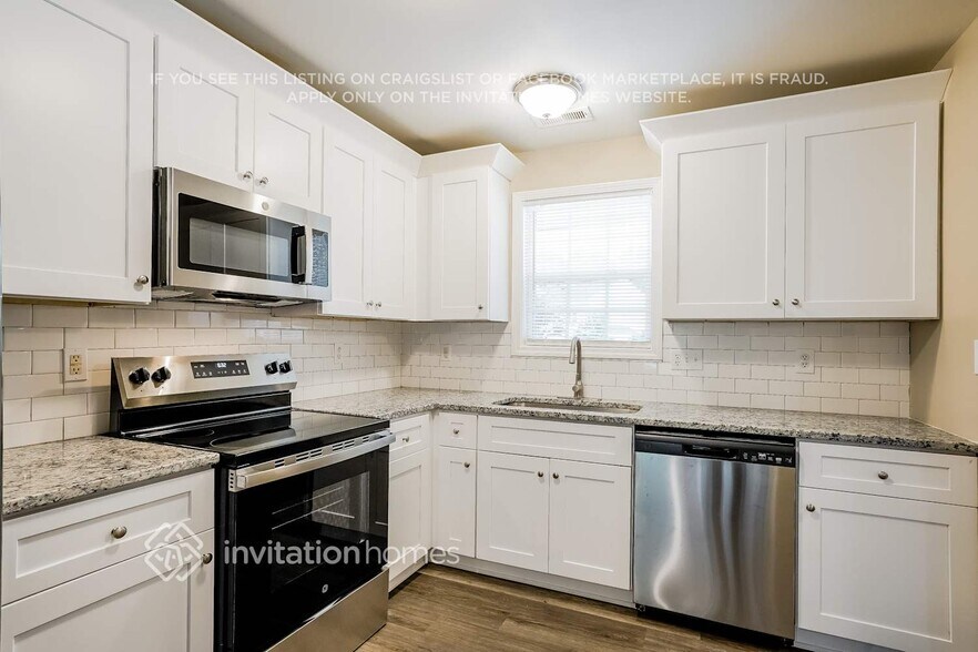 Building Photo - 1500 Bermwood Ct