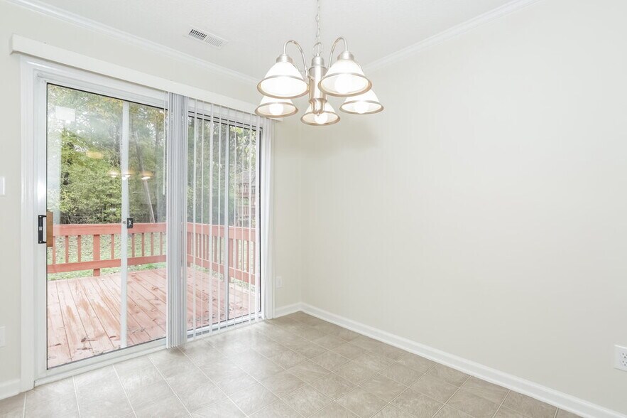 Building Photo - 3012 Emerald Meadow Ln