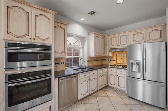 Building Photo - 3652 Blue Spruce Dr