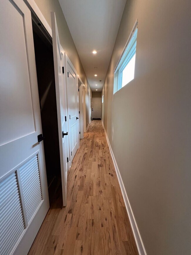 Building Photo - 4231 S Champlain Ave