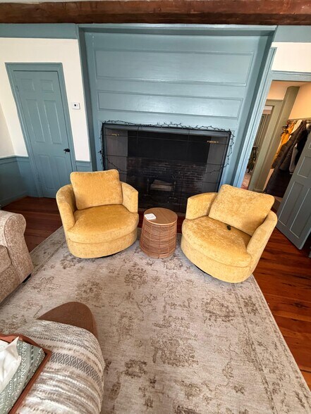 Building Photo - 23 Mugford St