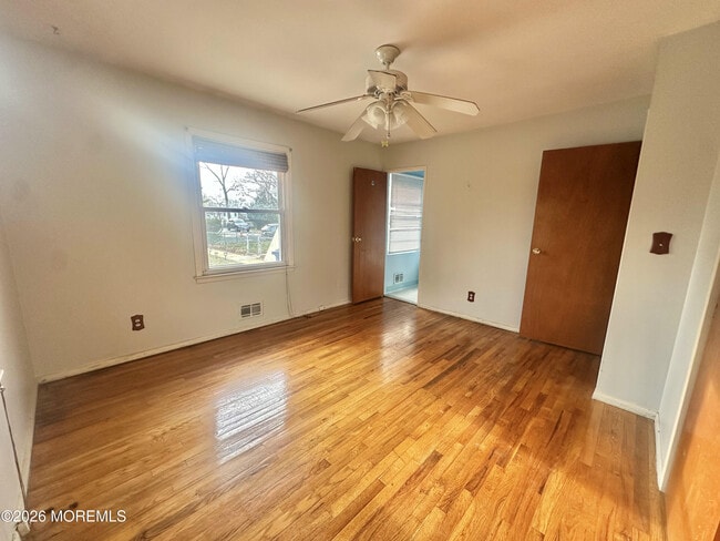 Building Photo - 1 Peach Tree Rd