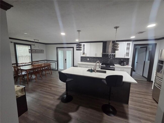 Building Photo - 6023 Williams Rd