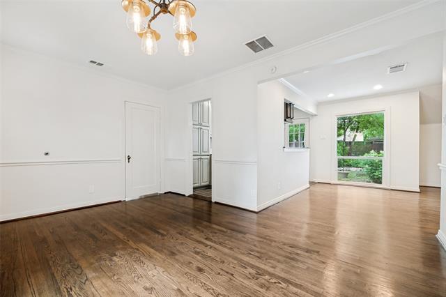 Building Photo - 8811 Santa Clara Dr