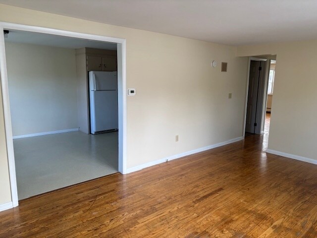 Building Photo - 502 Klein Ave