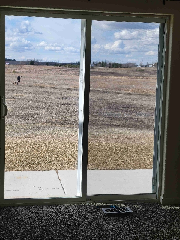 Building Photo - 826 Knife River Dr