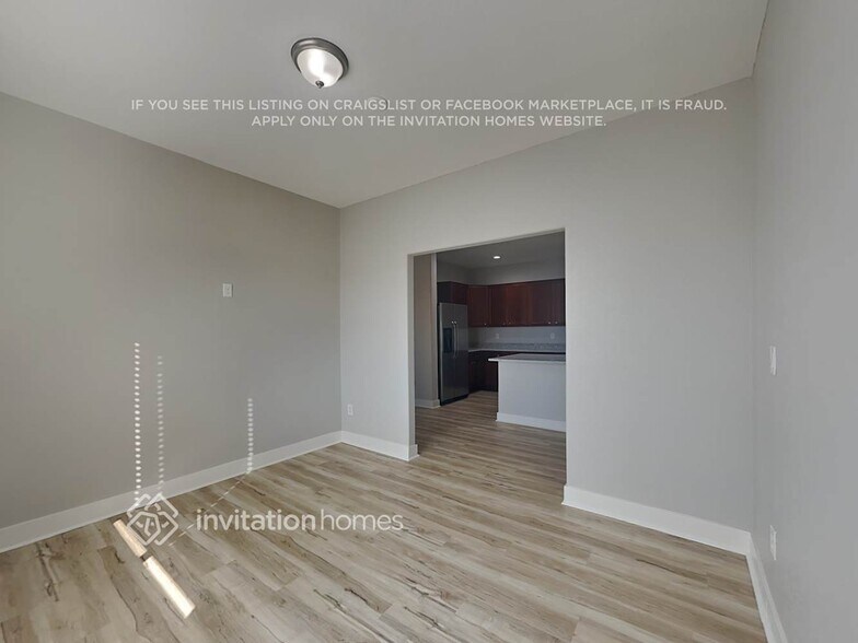 Building Photo - 583 Solano Dr