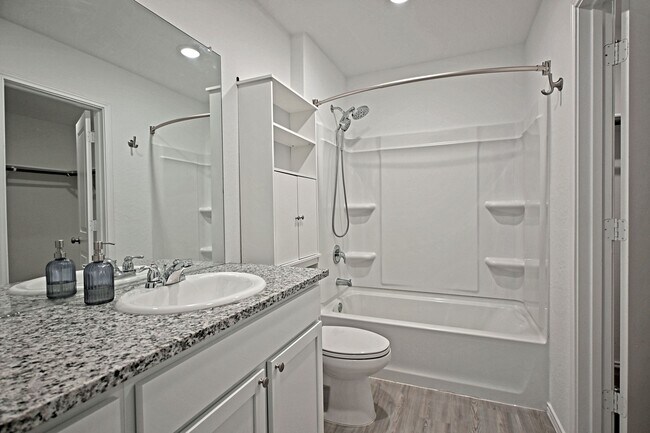 Building Photo - 5925 San Geronimo