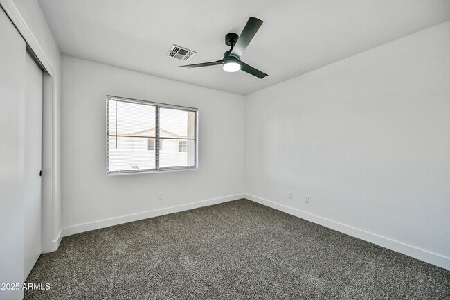 Building Photo - 15679 N 29th St