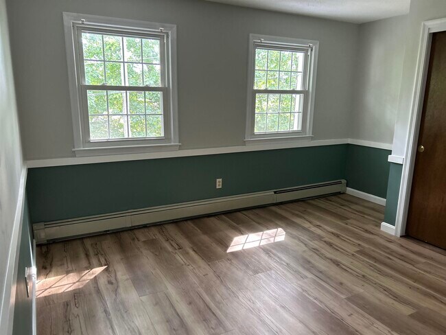 Building Photo - 41 Boulder Brook Dr