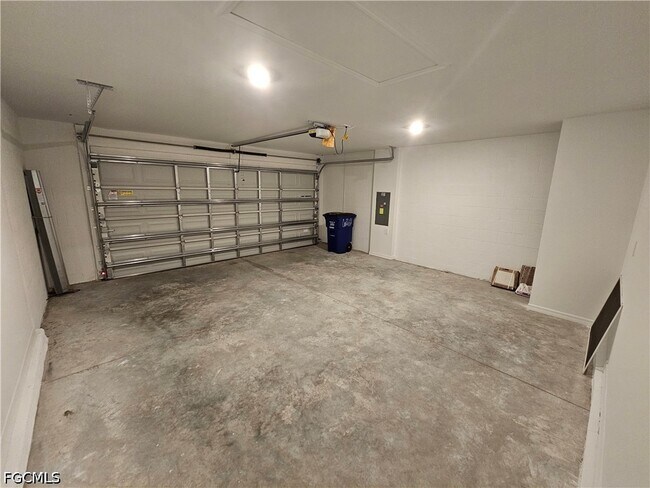 Building Photo - 17316 Cantu Ct