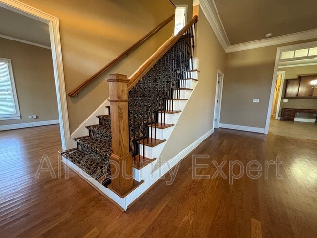 Building Photo - 1520 Vassar Ave