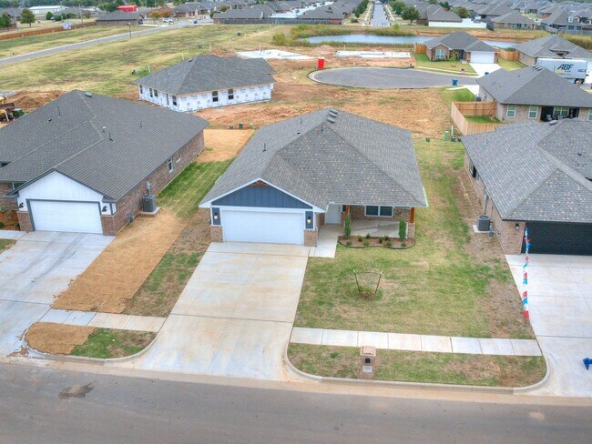 Building Photo - Beautiful New Home!