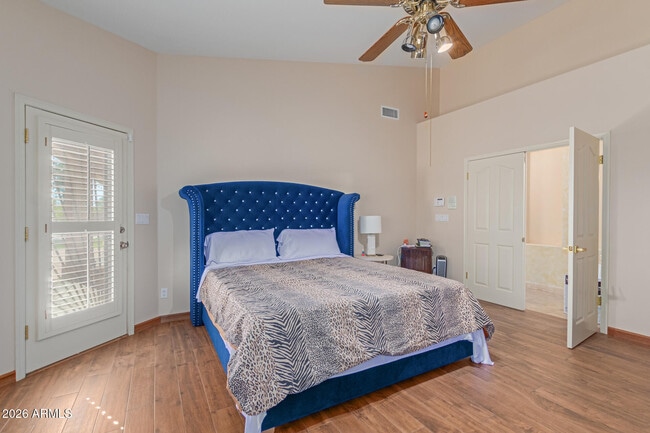 Building Photo - 601 W San Marcos Dr