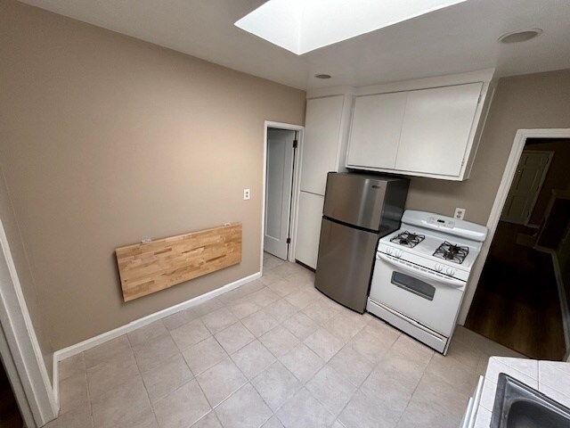 Kitchen - 3949 32nd St