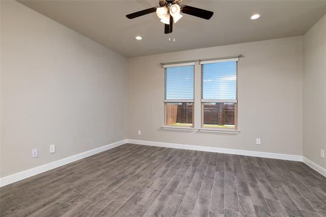 Building Photo - 2212 Gill Star Dr