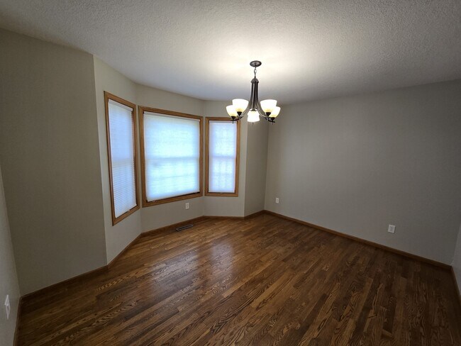 Building Photo - 4710 Donald Dr
