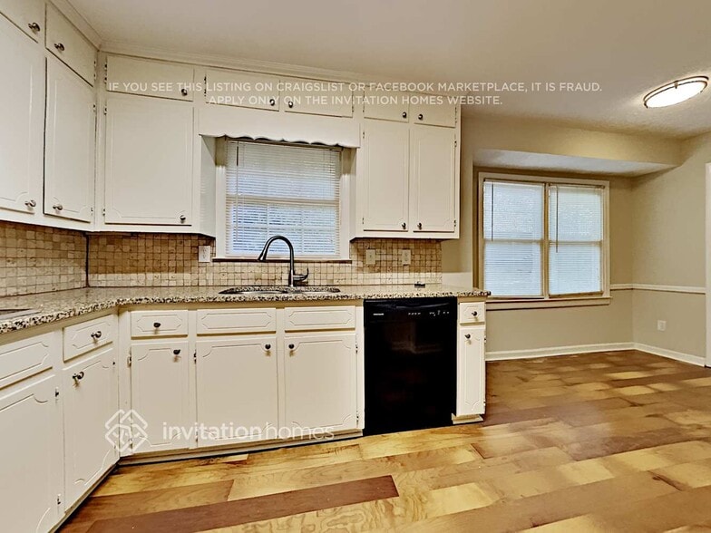 Building Photo - 5811 Covered Wagon Trail SW