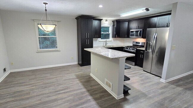 Building Photo - 5037 Camden Ct SW