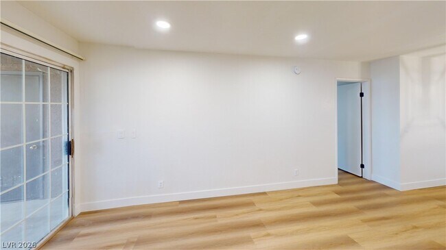 Building Photo - 2200 S Fort Apache Rd