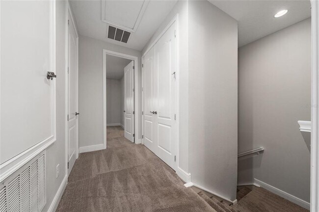 Building Photo - 9769 Winnington St
