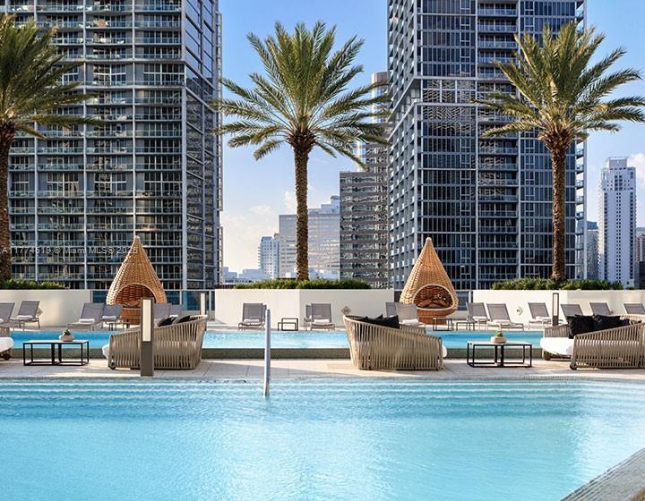 Building Photo - 200 Biscayne Blvd