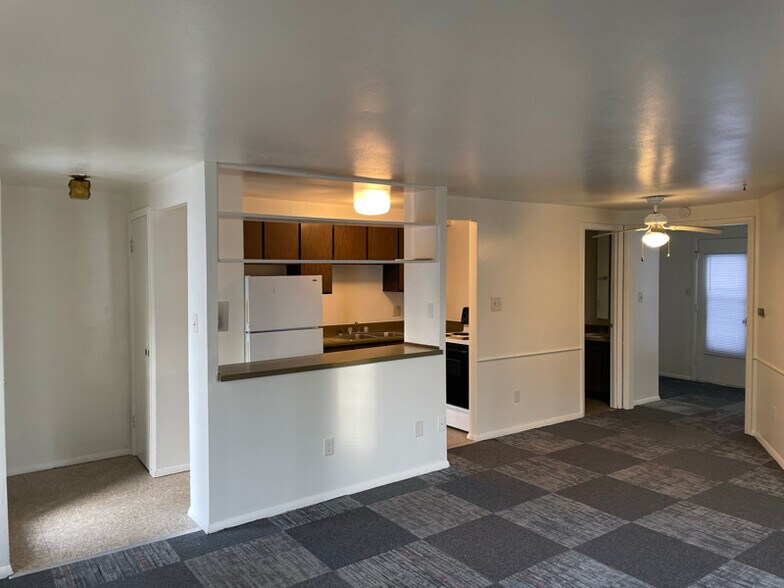 Building Photo - 4920 Old Maysville Rd