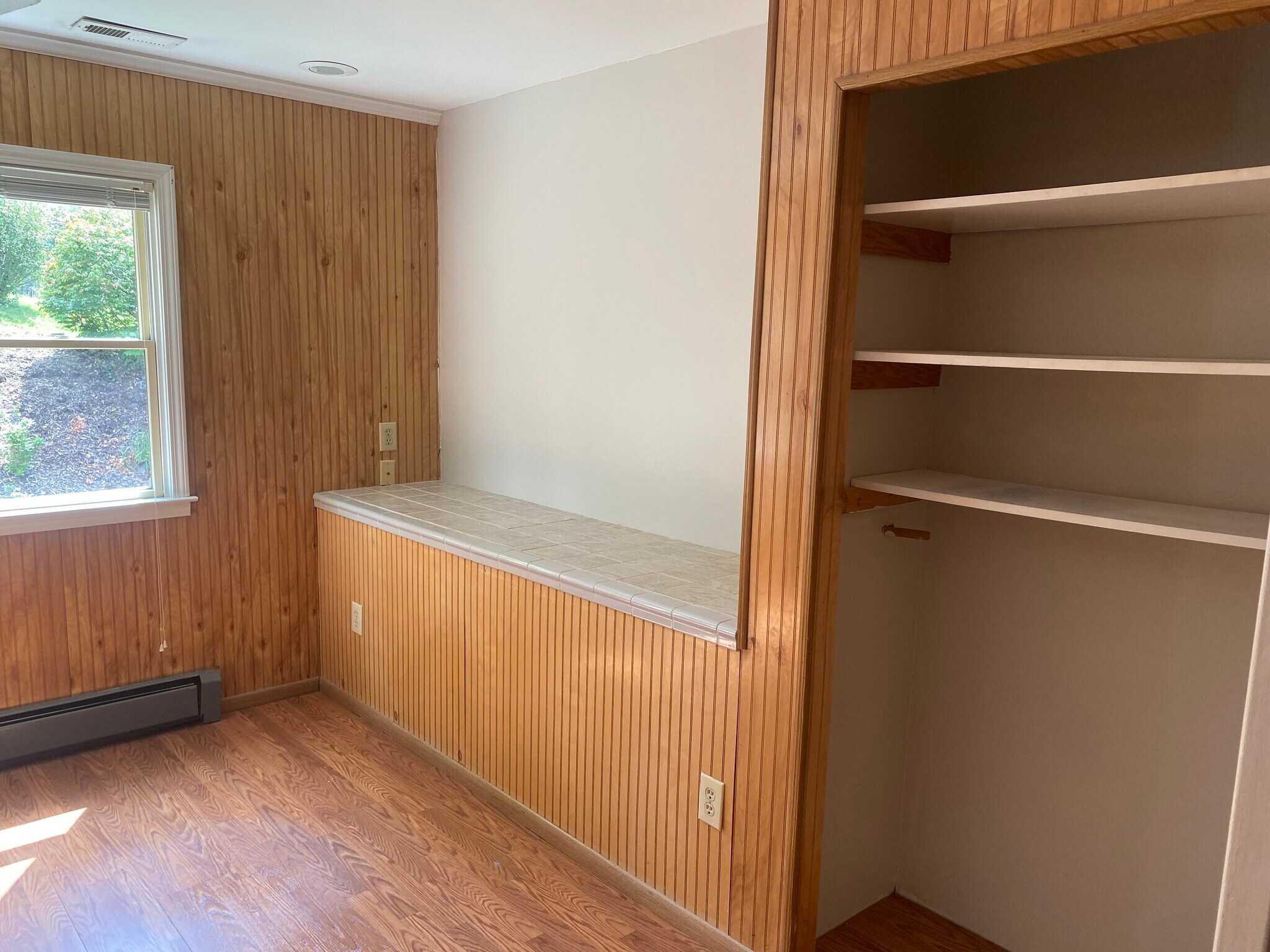 Building Photo - 817 Elysian Ave