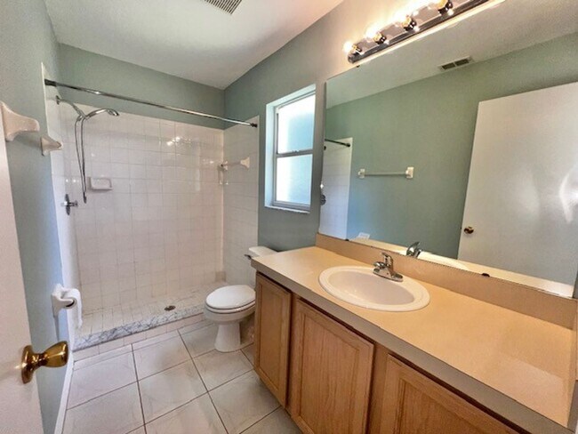 Building Photo - Welcome Home! Updated flooring & fresh interior paint! Move in OCTOBER! Beautiful 3X2 with attach...