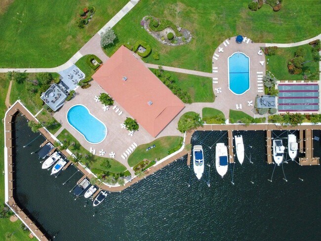 Building Photo - 3421 Spanish 329 Trl