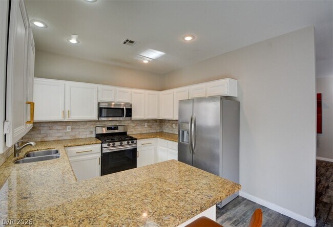 Building Photo - 3733 Horseshoe Mesa St