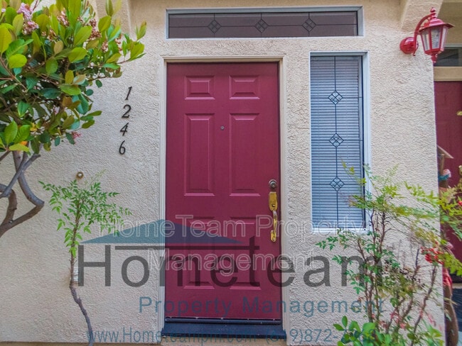 Building Photo - 1246 Balboa Cir