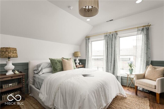 Building Photo - 929 Sanders St