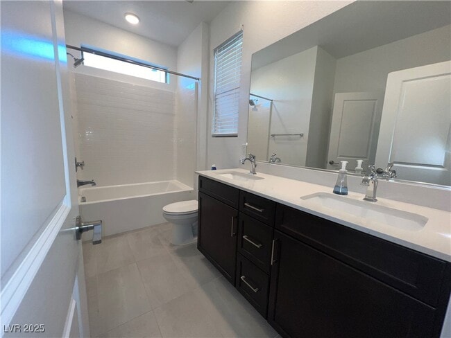 Building Photo - 549 Everett Ridge Ave