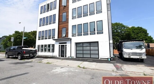Primary Photo - 58 Tolman St