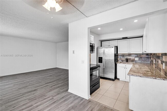 Building Photo - 300 SW 134th Way