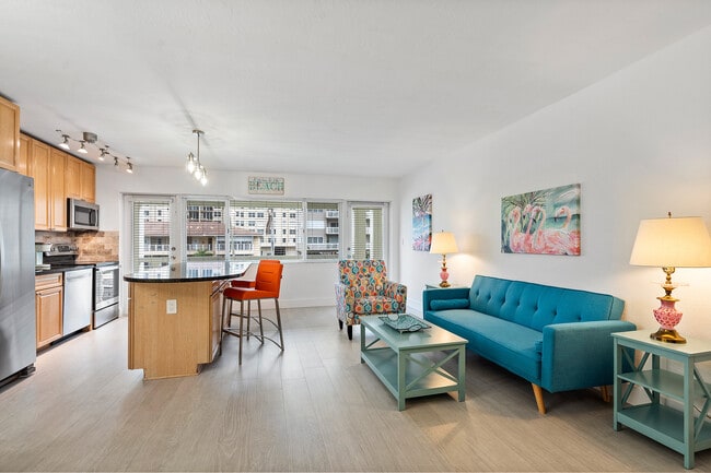 Building Photo - 2881 NE 32nd St