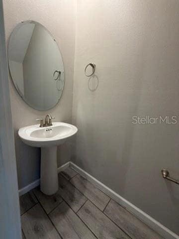 Building Photo - 9360 Tecumseh Dr