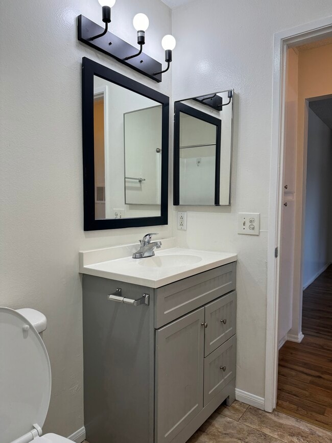 Building Photo - 5075 Atlantic Ave