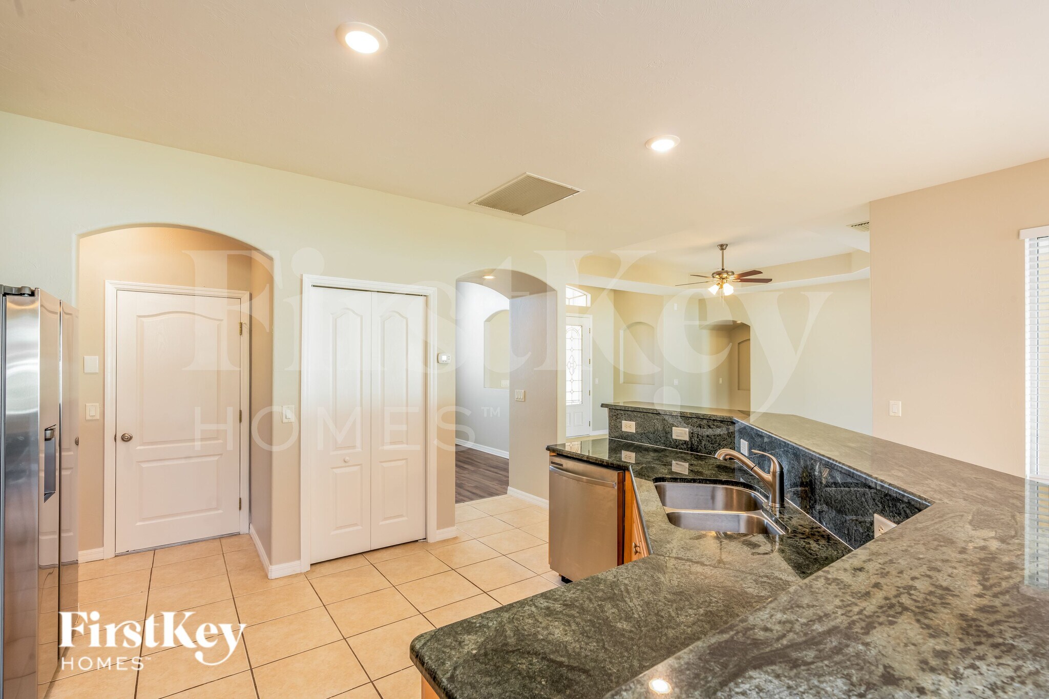 Building Photo - 2081 Nuremberg Blvd