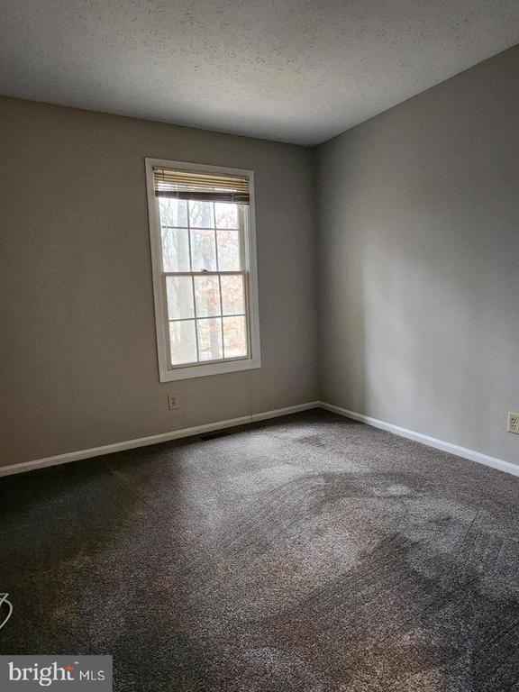 Building Photo - 501 Berkshire Way
