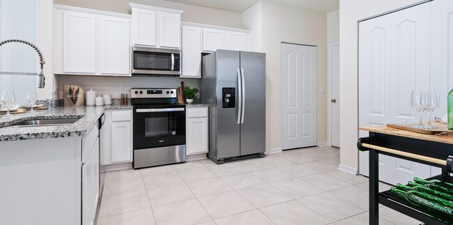 Building Photo - Aralia Property