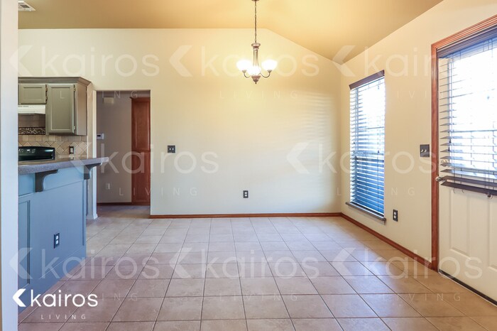 Building Photo - 1232 Capitol Dr